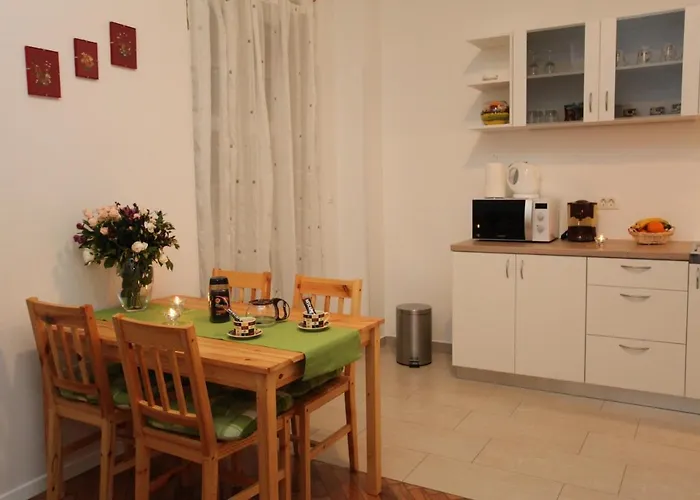Vincent Apt. In Old Town Centre