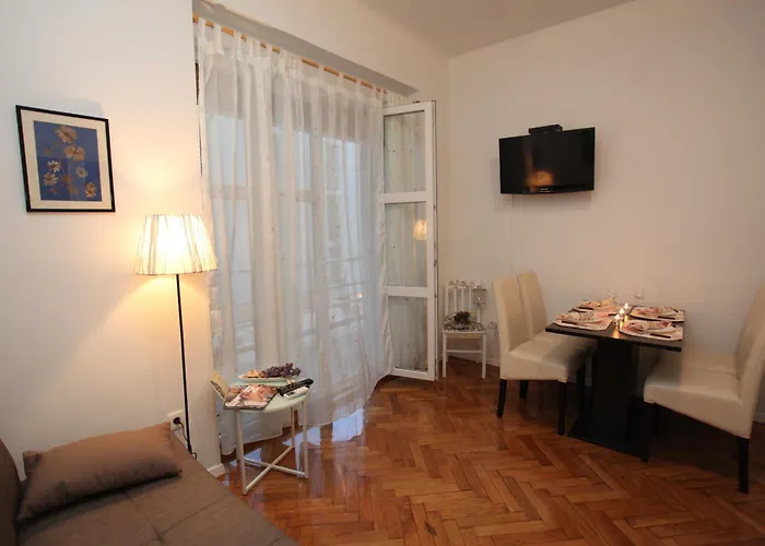 Vincent Apt. In Old Town Centre