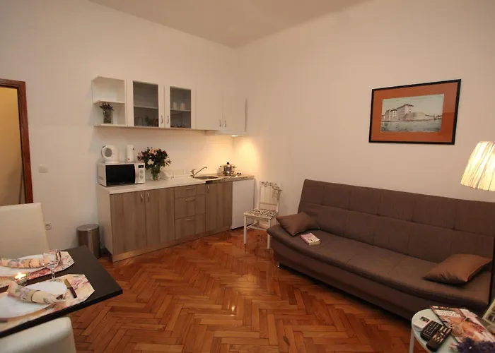 Vincent Apt. In Old Town Centre